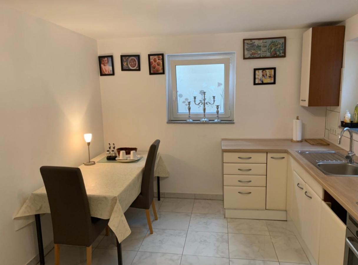 Faridd Ferienwohnung Krefeld Bagian luar foto